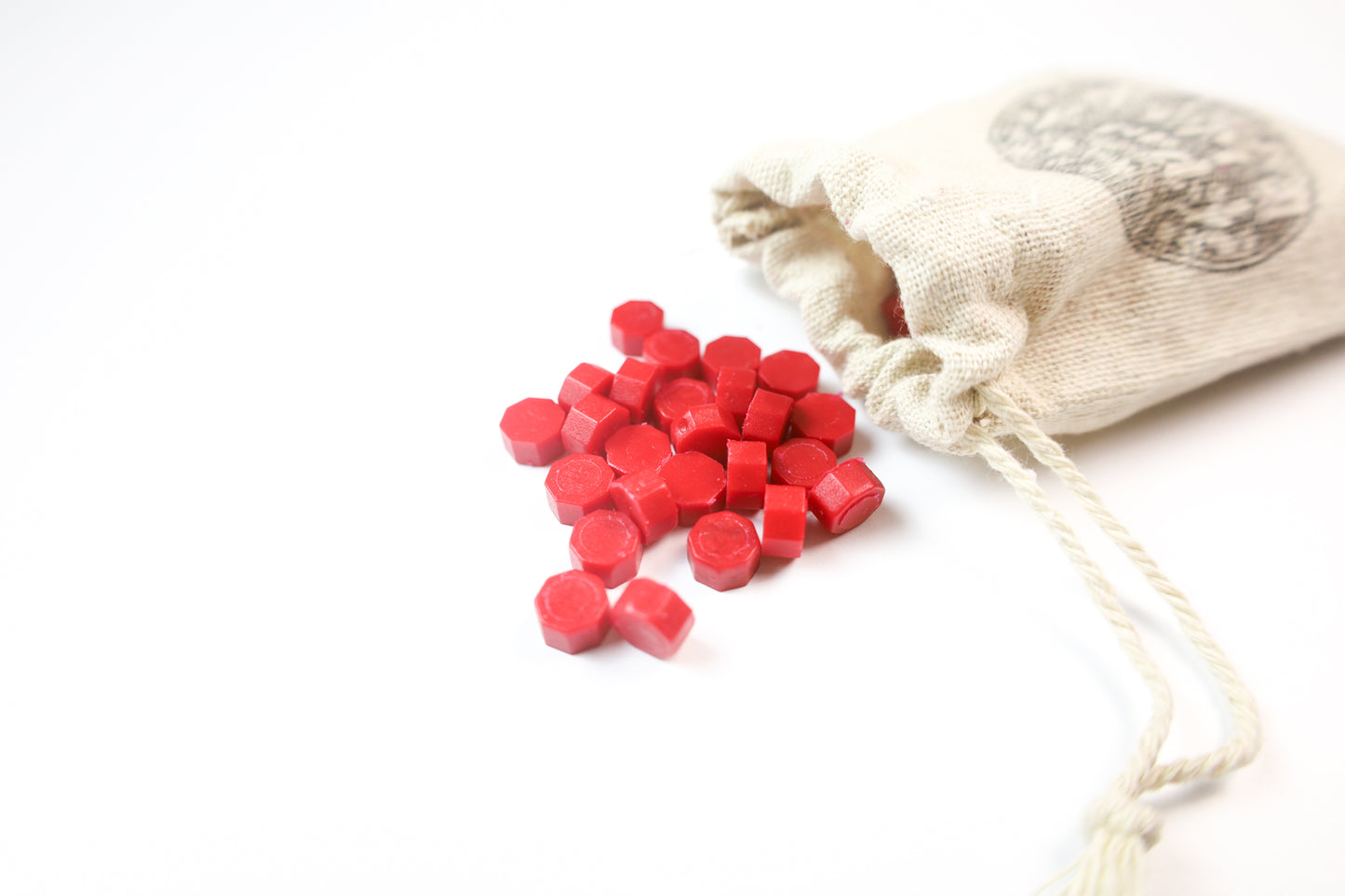 Hot Lips Wax Seal Beads